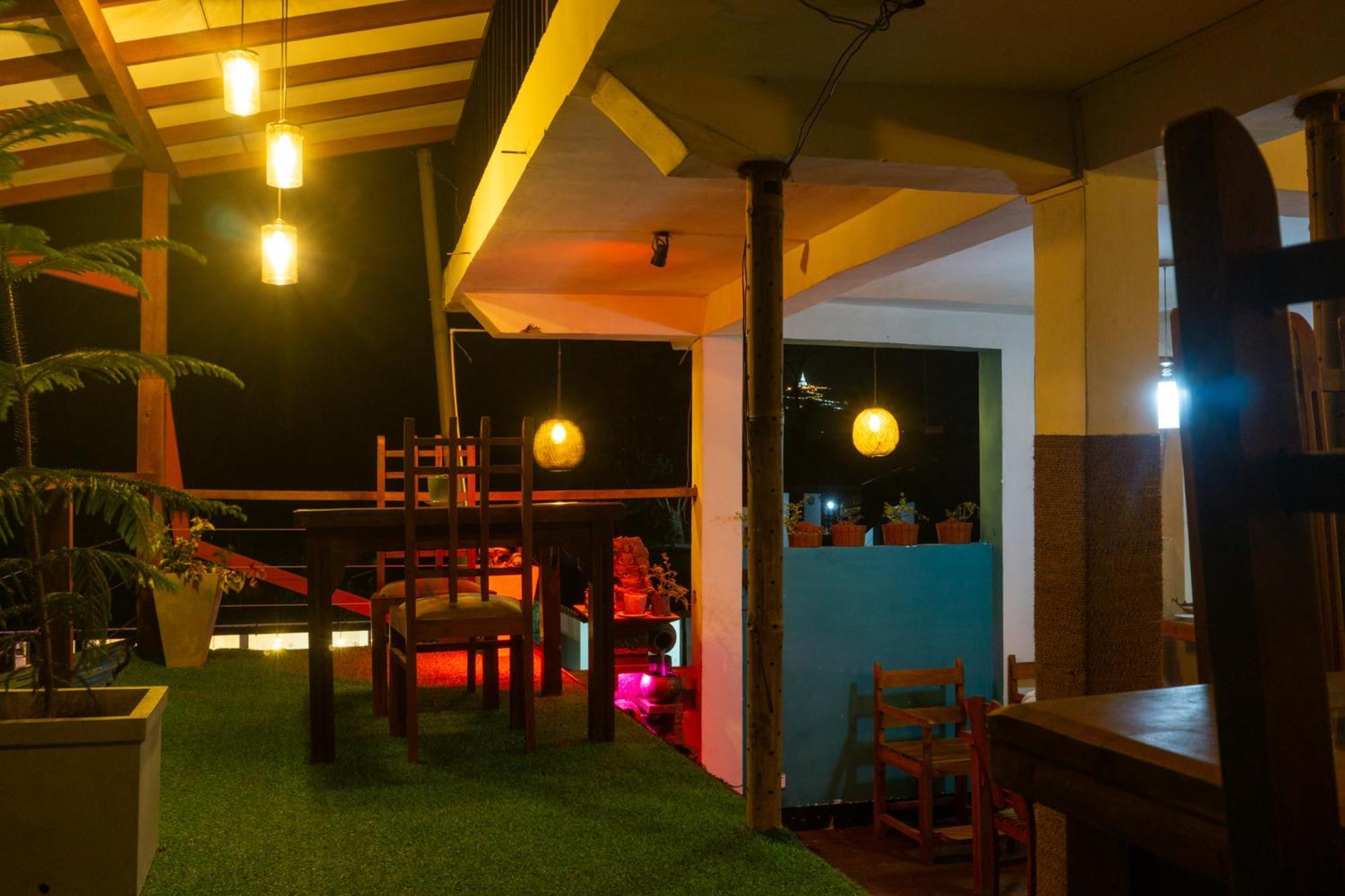 Refresh Inn Ella Bagian luar foto
