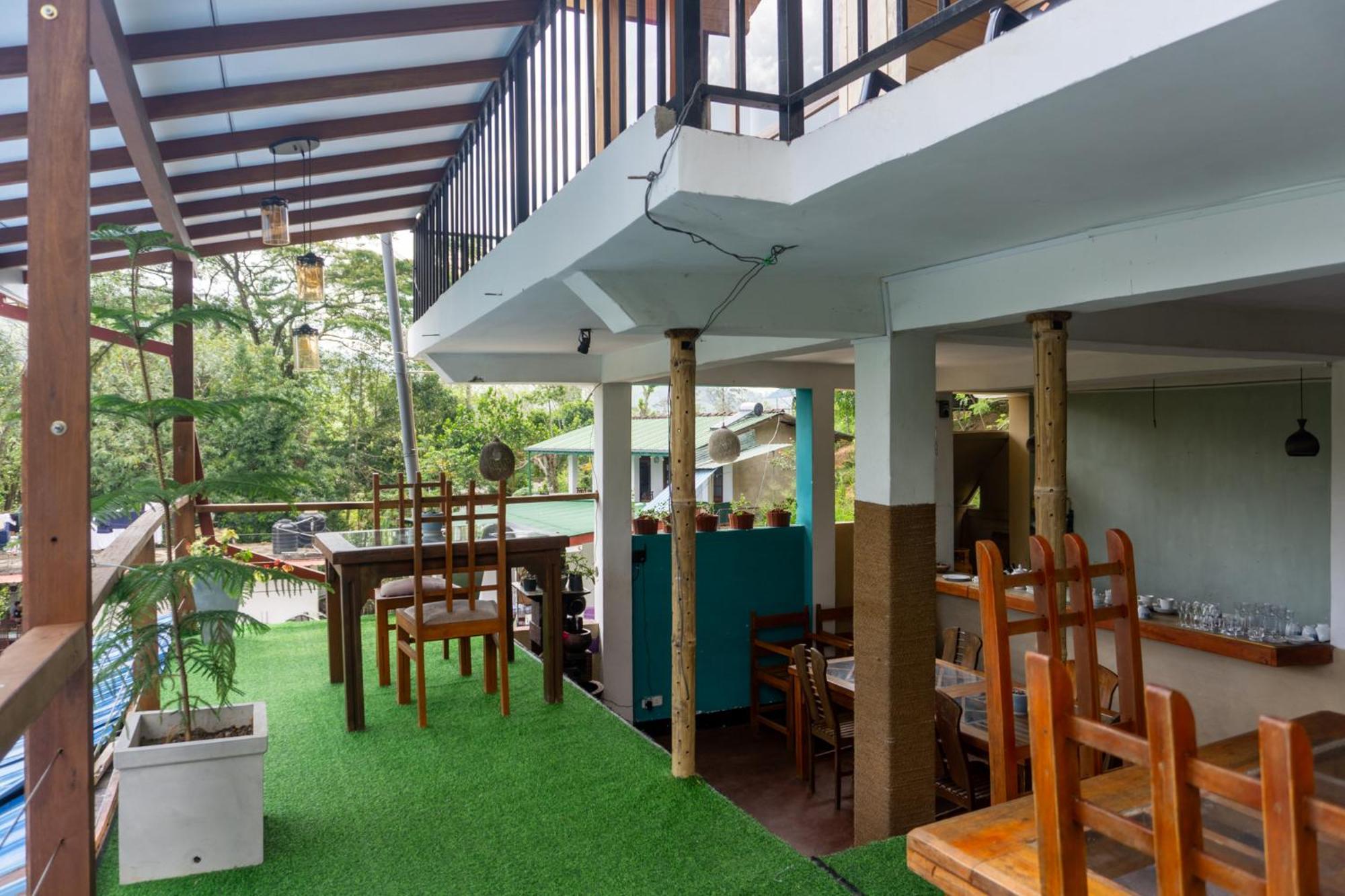 Refresh Inn Ella Bagian luar foto