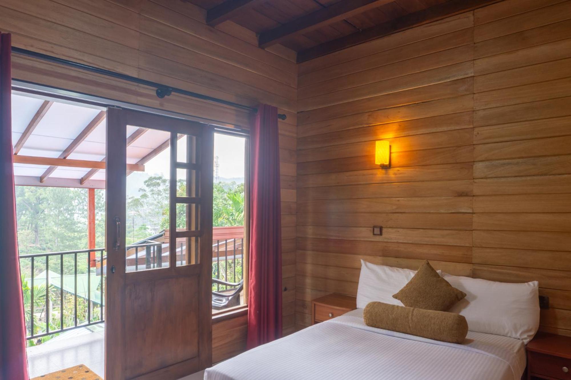 Refresh Inn Ella Bagian luar foto